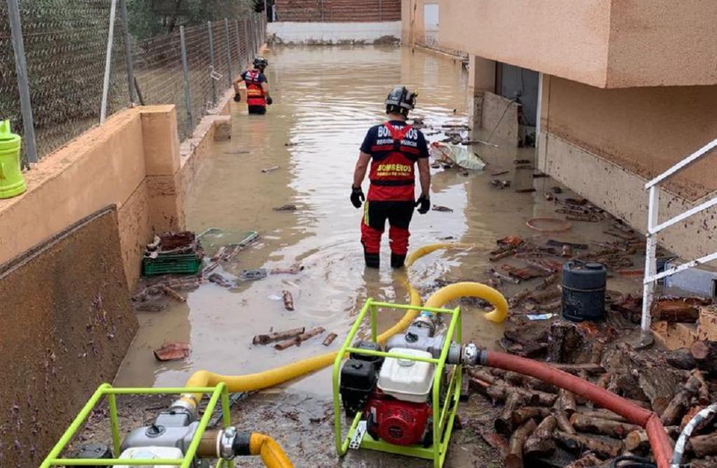 flood clean up in action